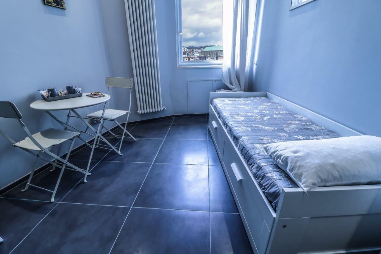 Il Grattacielo B&B Naples Luaran gambar