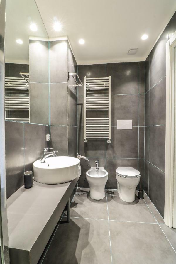 Il Grattacielo B&B Naples Luaran gambar