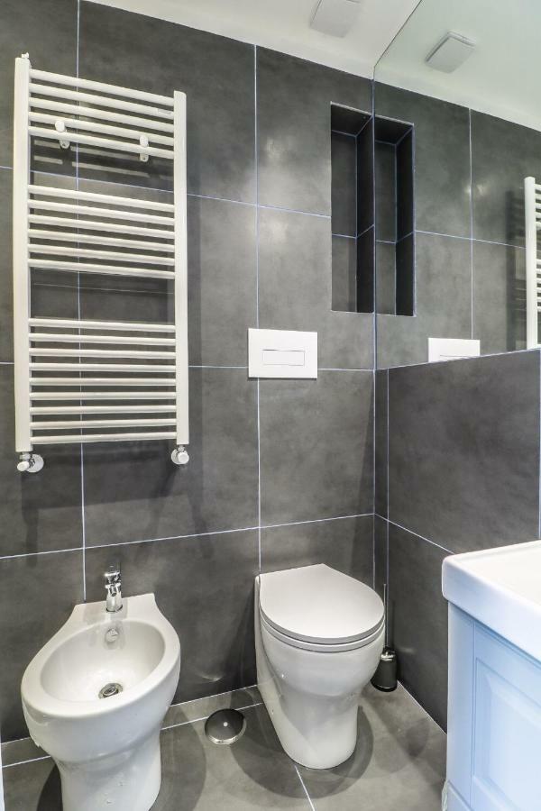 Il Grattacielo B&B Naples Luaran gambar