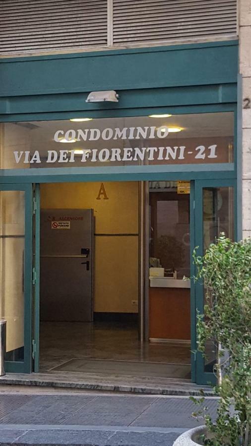 Il Grattacielo B&B Naples Luaran gambar